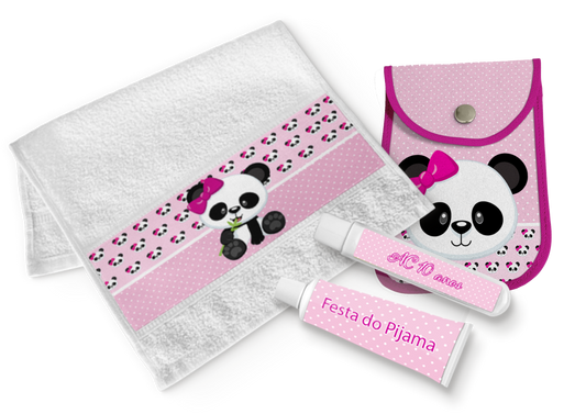 Kit Higiene 4 itens Toalhinha, necessaire, escova e pasta personalizado